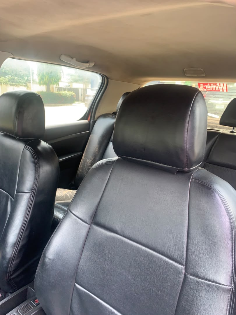 2011 Peugeot 307 Manual — view 4